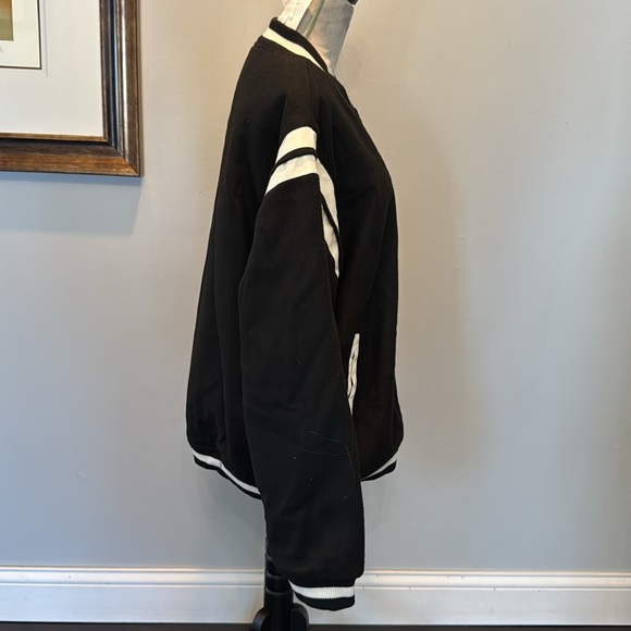 Cotton On black and white oversized quilted bomber varsity jacket NWT XL - Picture 4 of 9